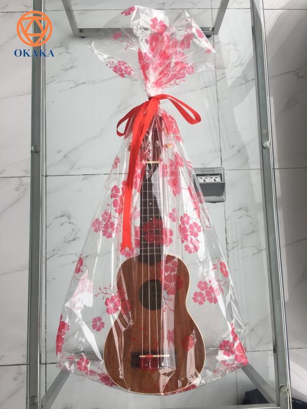 Tham gia nhiệt tình mini game do Quân tổ chức tháng 01-2018 (xem thêm thông tin mini game tại đây), bạn Nguyễn Lý Trân – chủ shop Hoa giấy Yang Be đã có may mắn giành được giải 3. Giải thưởng là một cây đàn ukulele Alulu trị giá 600.000 đồng.